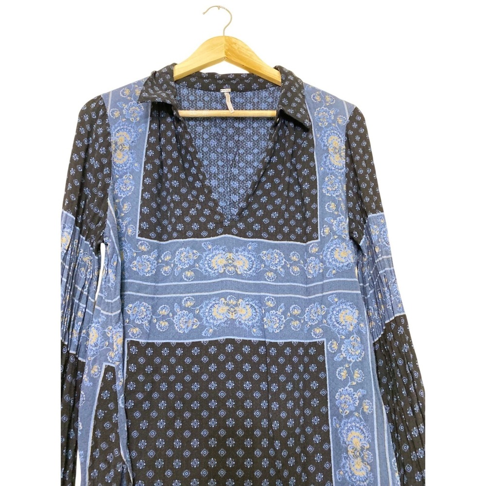 Free People Blue Floral Paisley Mixed Print Tunic Top V-Neck Long Sleeve Rayon - Picture 2 of 5